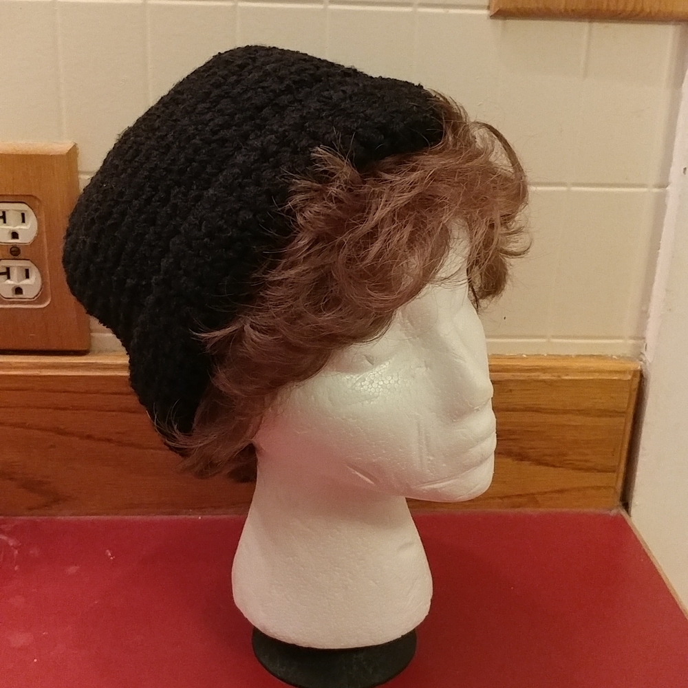 Laigh-Logan Creations - crochet roll brim hat